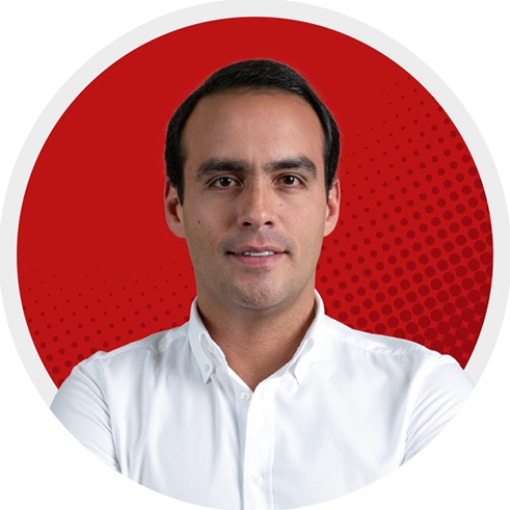 Alejandro AlbertoVega Pérez